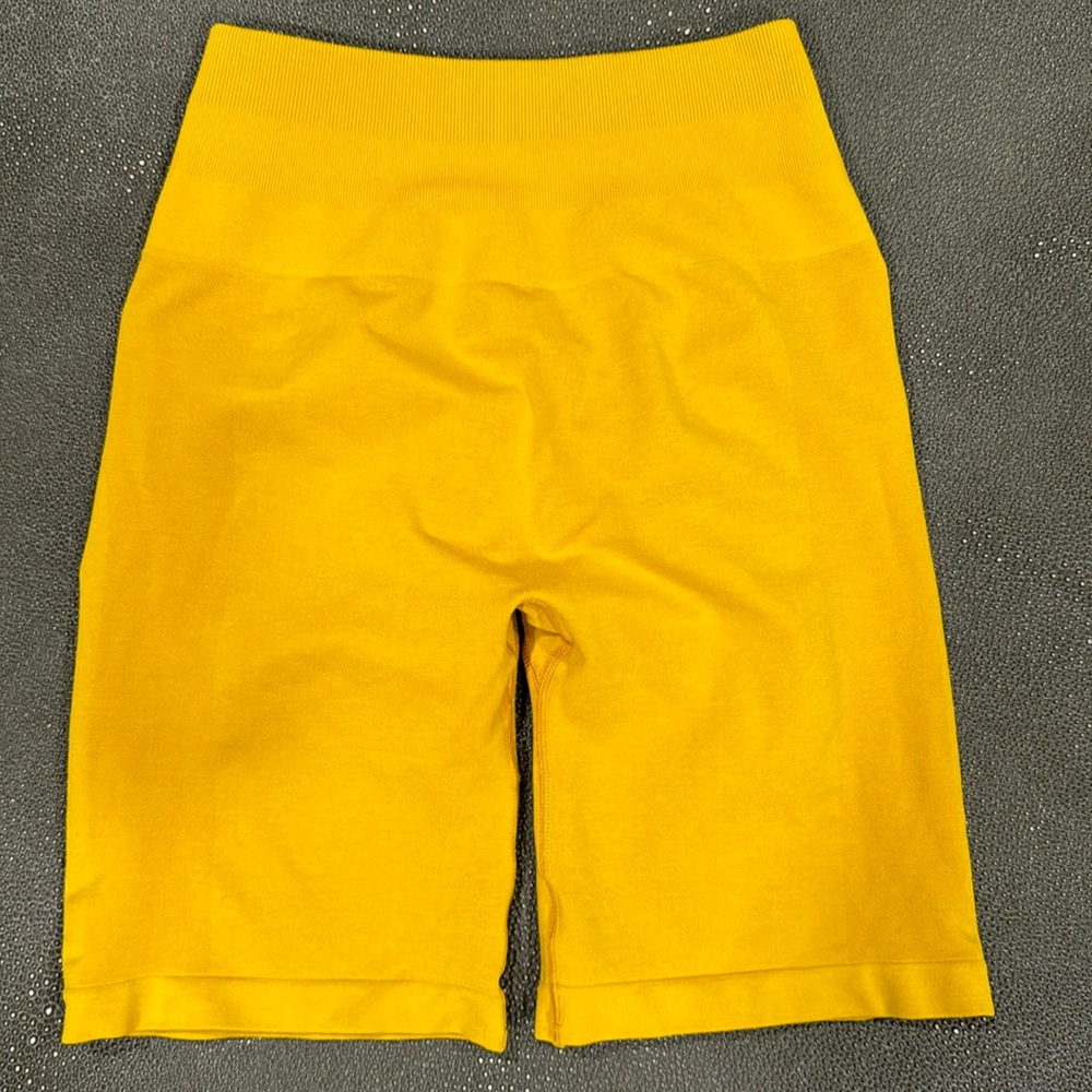 ALPHALETE Shorts Size S